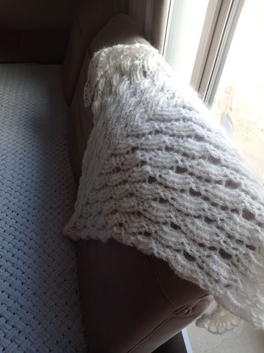 Бактус з мохеру. Хустка