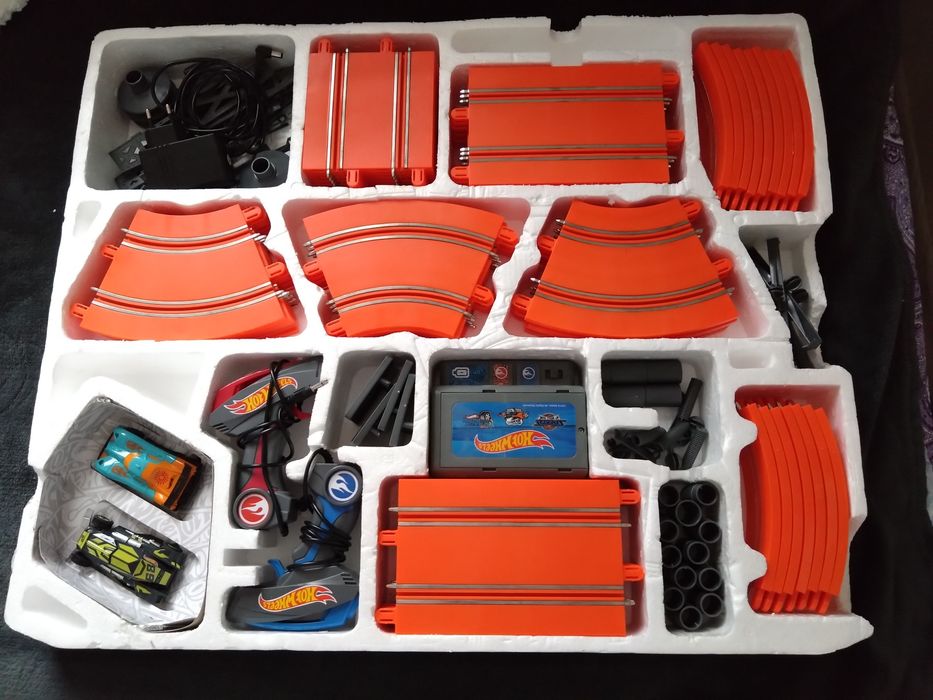 Podwójny tor samochodowy zdalniesterowany Hot Wheels 2x 915cm