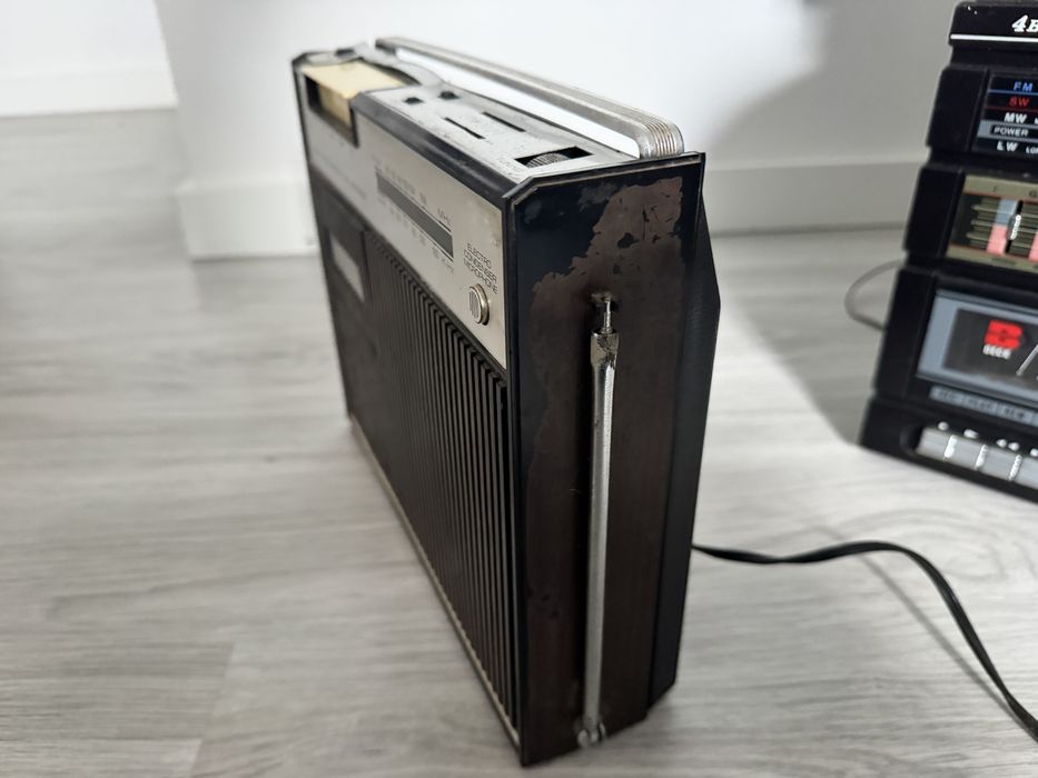 Radio antigo (liga/funciona)