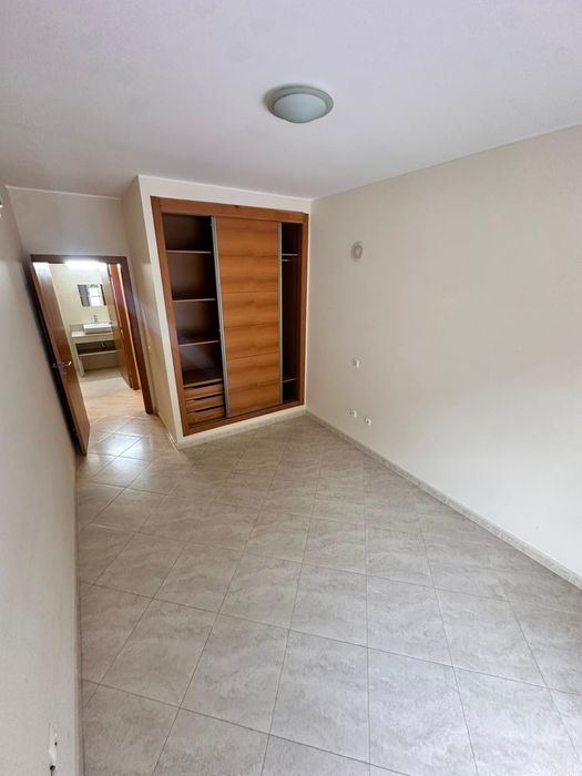 T2 Carvoeiro ANUAL / arrenda-se / to Rent