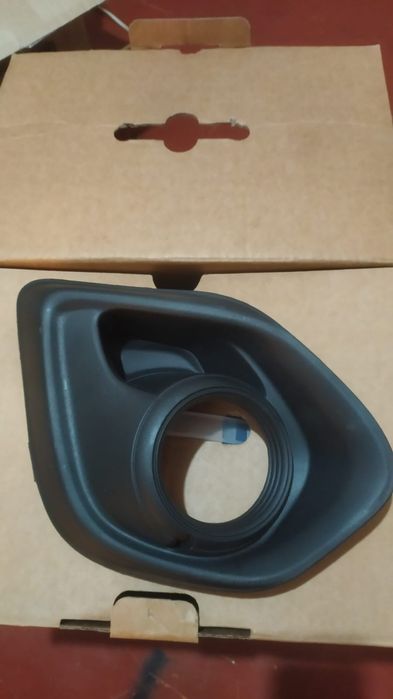 Накладка противотуманки Mitsubishi 14-7113
Накладка протитуманних фар