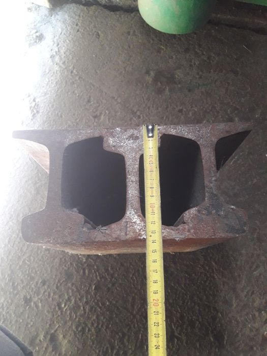 наковальня з рельс