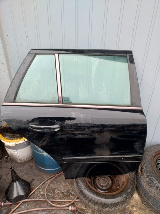 Drzwi Mercedes W211 359