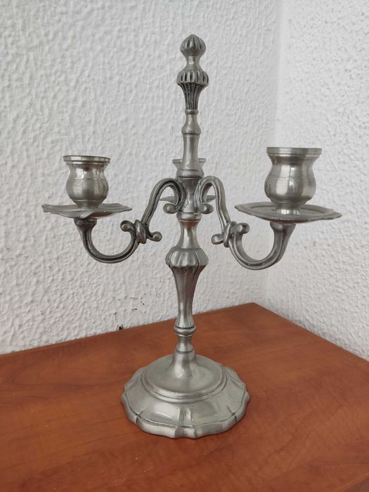 Castiçal em estanho