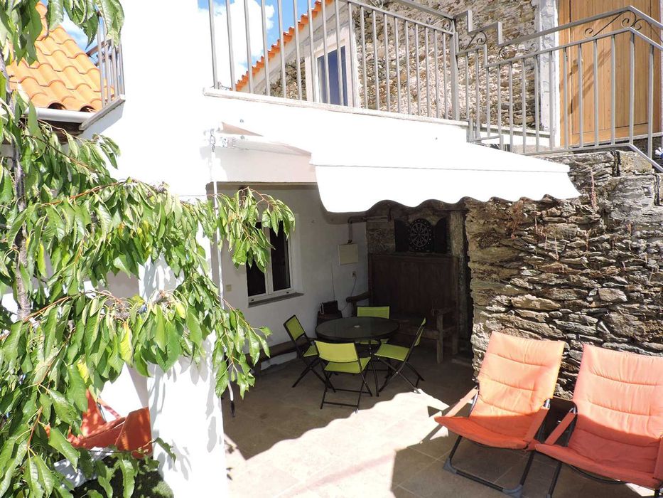 Casa do Adro - Casa Tradicional no Nordeste Transmontano