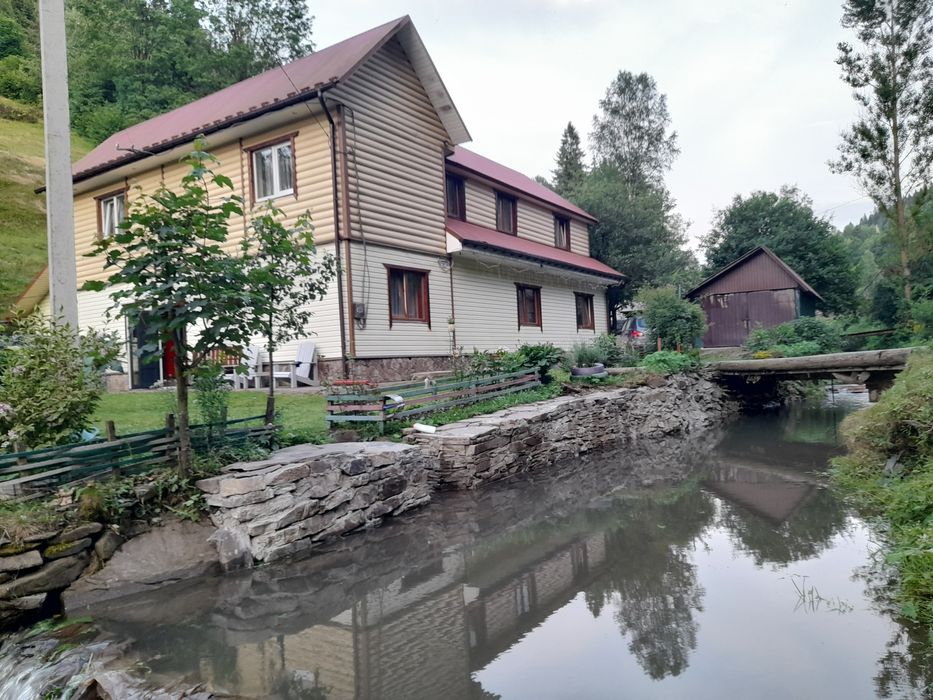 Відпочинок у карпатах ! Здається будинок.Чан.Басейн.