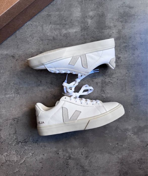 Кеди жіночі шкіряні Veja Canvas Sneakers 38/40р