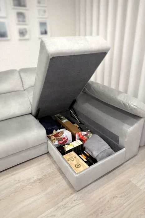 Sofá Chaise Long 

Sofá moderno e muito confortável,