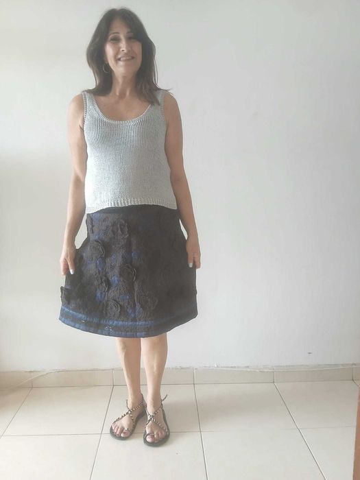 Saia preta e azul em veludo e cetim bordado Adolfo Dominguez