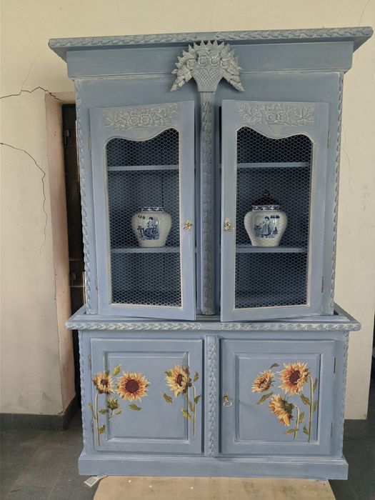 Armário madeira maciça - restaurado