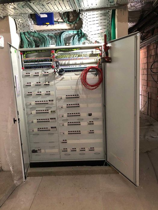 HS Elétrica- Eletricista Certificado Faro