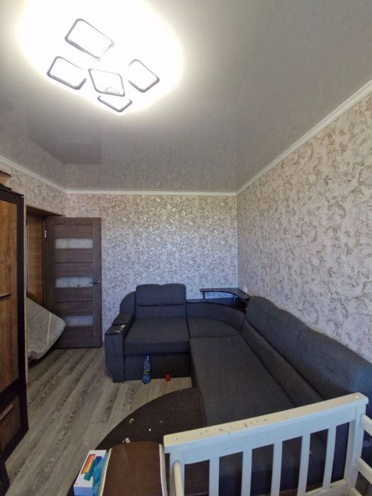 2 кімнатна квартира м. Лубни , р-н Райдуга