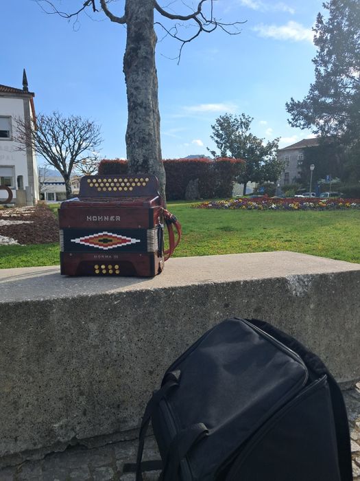 Honer 3voz em fa la# re#