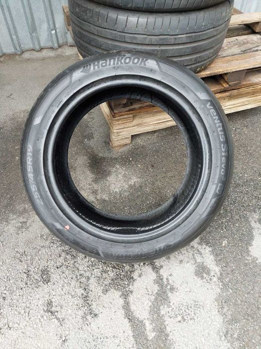 Шини б/в 255 45 R19 Hankook Ventus S1 evo3 ev
