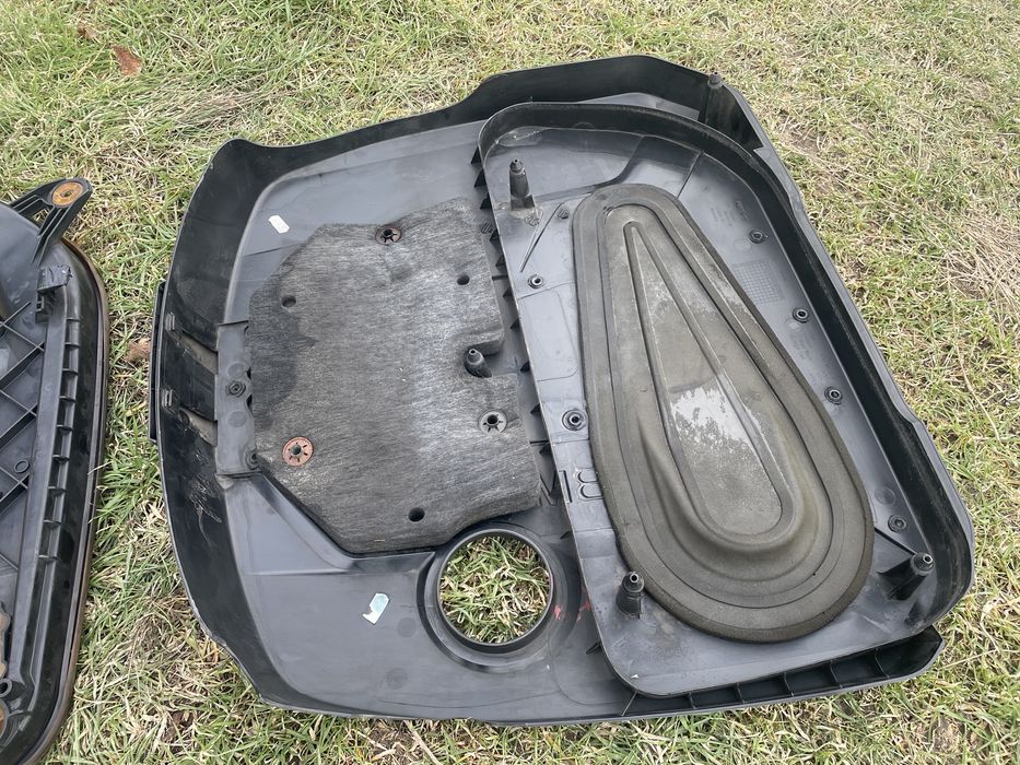 Корпус воздушного фильтра на BMW F10