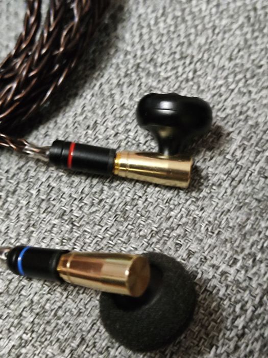 Lun Sheng Yeone 4,4 mm/QoA/kinera