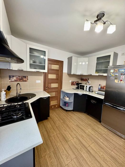 Продаж будинку в Солонці (поворот на Жирівку)