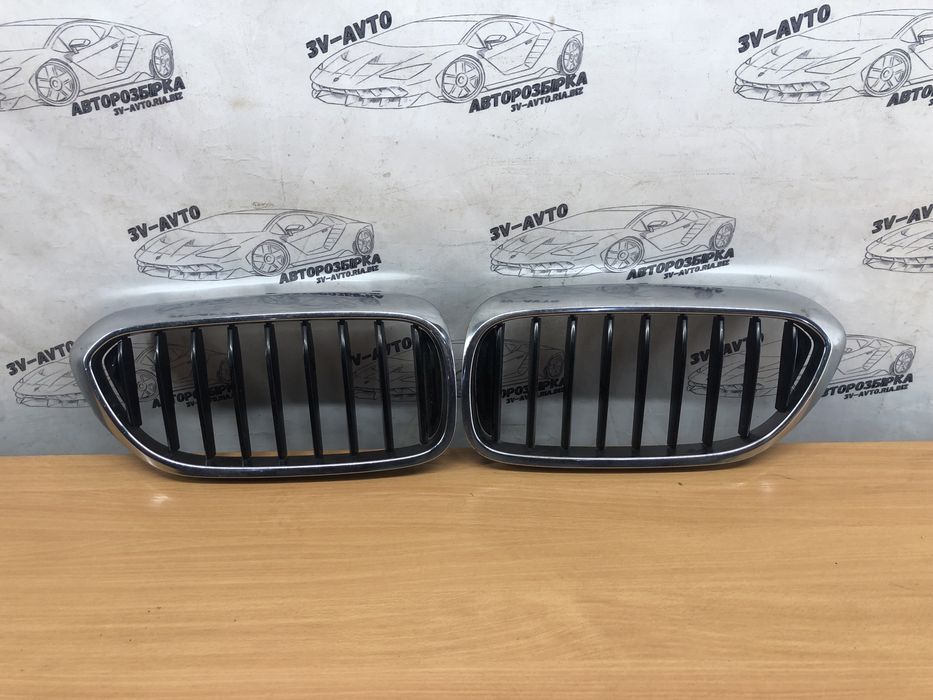Решетка Решітка радіатора ноздри BMW 5 G30 G31 в наявності.