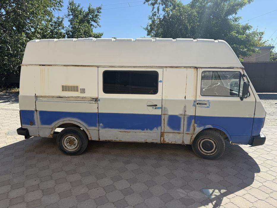 Volkswagen LT31. Пассажир. Автодом. 2.4 дизель.