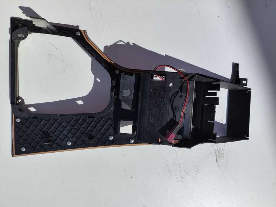 Consola BMW e39 bom estado