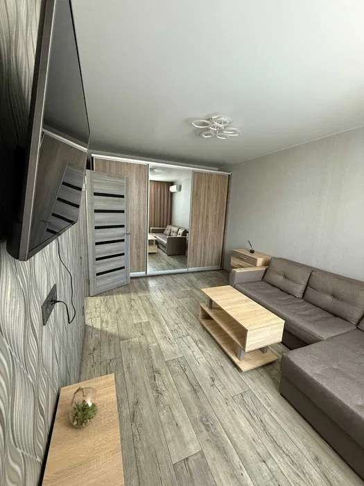 Сдам.ЖК Мира-2,  метро ХТЗ,  8500 гр.