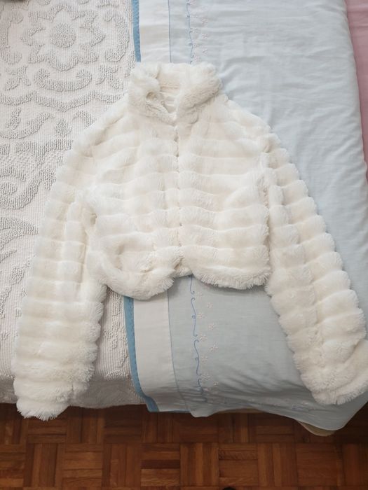 Casaco usado em muito bom estado.