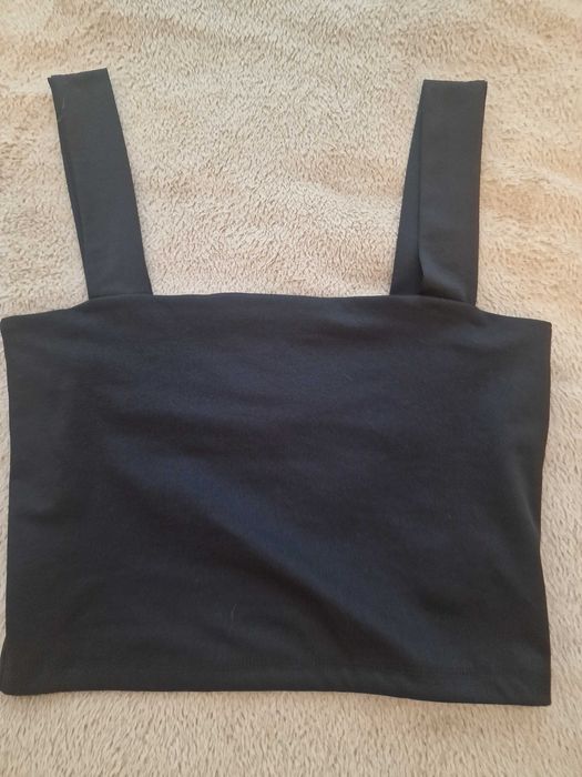 Czarnt top na ramionczkach rozmiar s