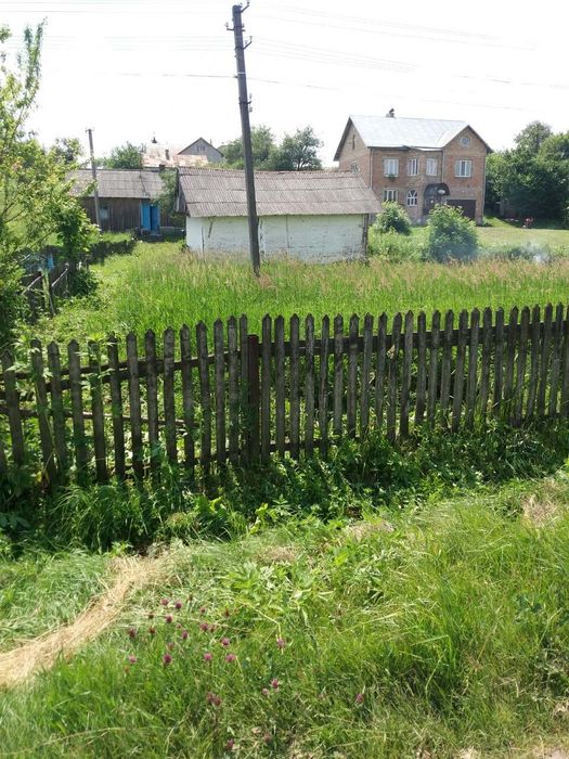 Продається  земельна ділянка 25сот.