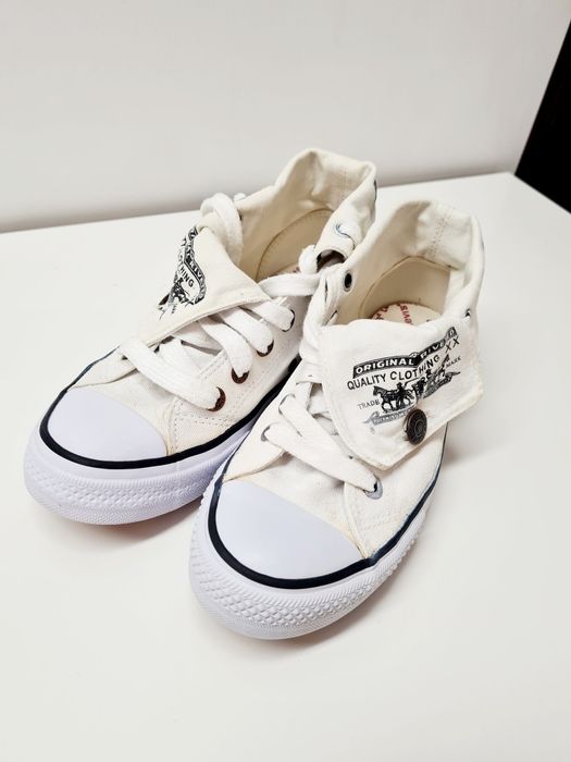 Trampki Levi's rozm.38