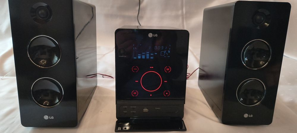 Mini wieża LG FA162