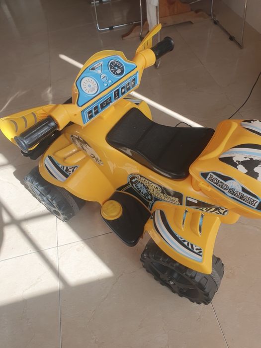 Mota elétrica e infantil