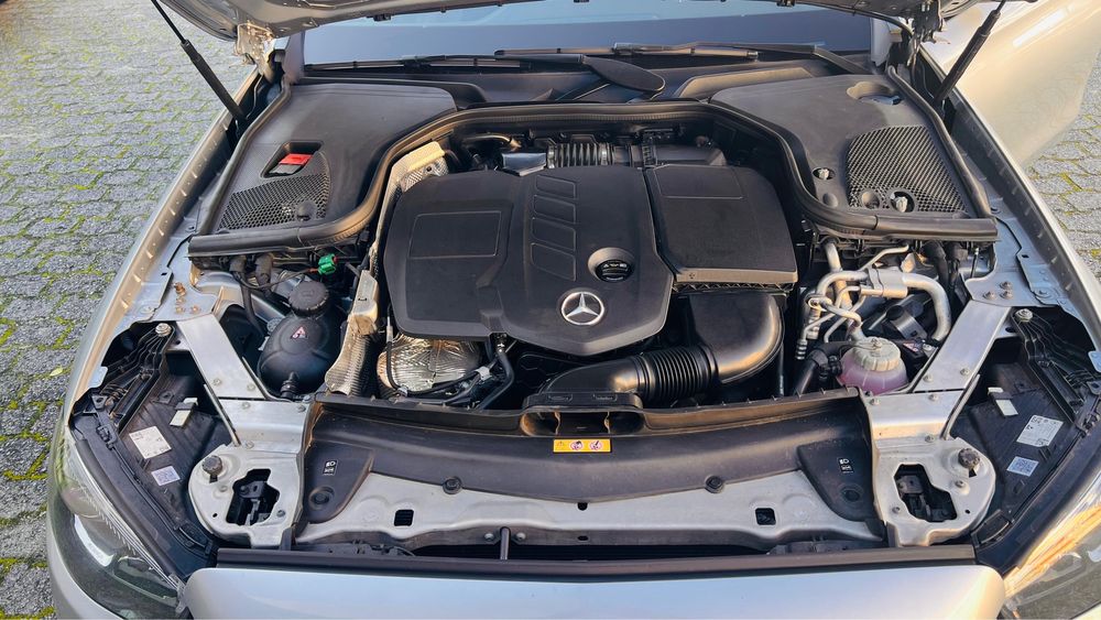 Mercedes E 300de 4 Matic