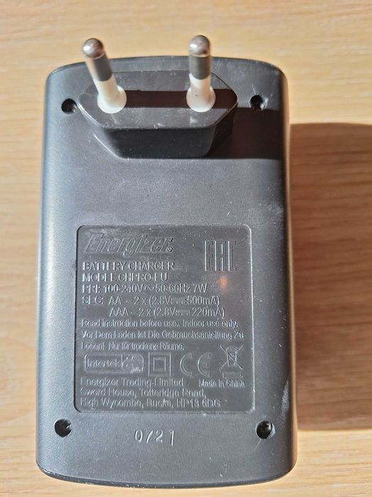 Carregador pilhas 4xAA/AAA Energizer