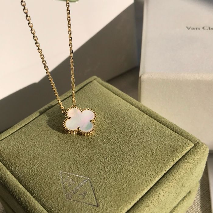 Підвіска подвеска золота ван клиф  van cleef arpels vintage alhambra pearl