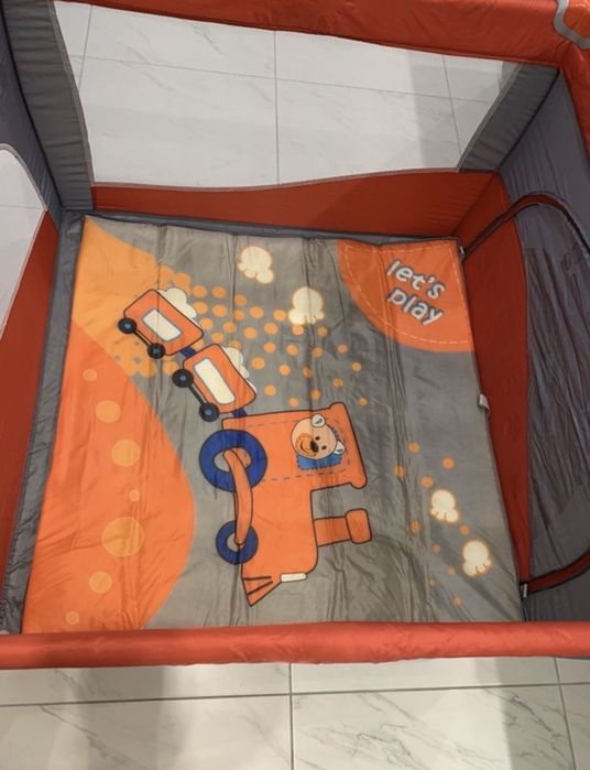 Дитячий великий манеж Baby Design Play з м'яким матрациком та чехлом.Італія новий стан