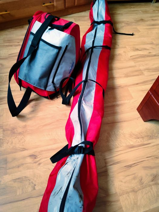 Narty z kijami i butami