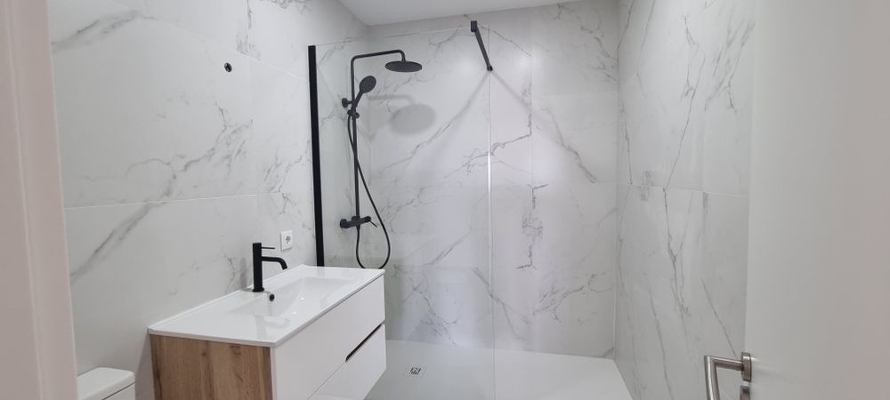 Vende-se  t2 remodelado Torre Marinha Arrentela