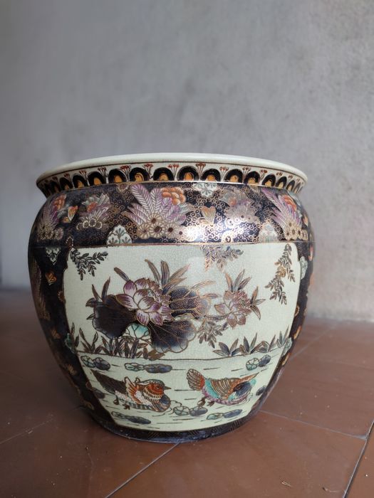 Vaso Grande de Porcelana Estilo Satsuma