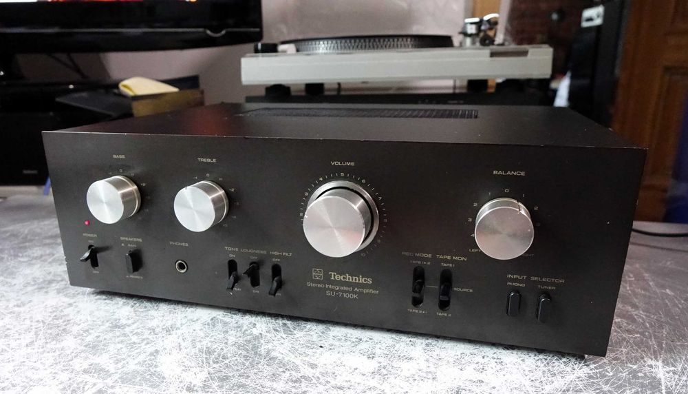 Wzmacniacz stereo TECHNICS SU 7100k-VINTAGE