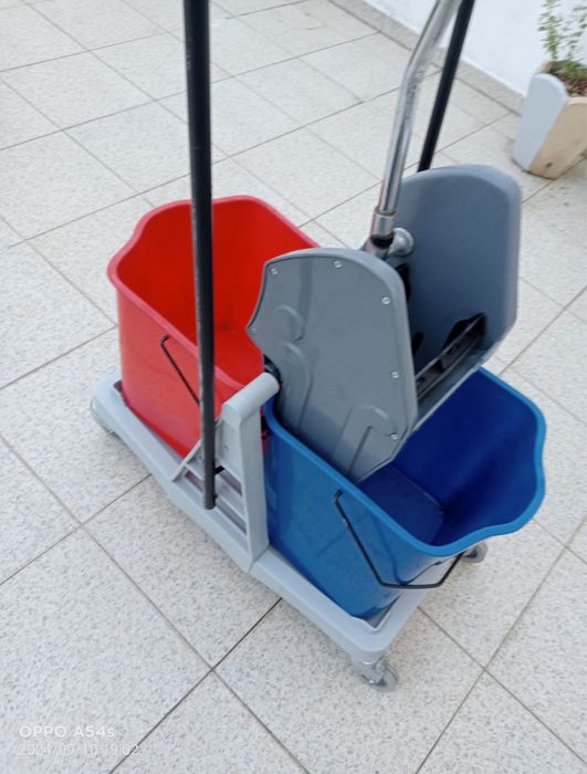 Carro de limpeza profissional, como NOVO