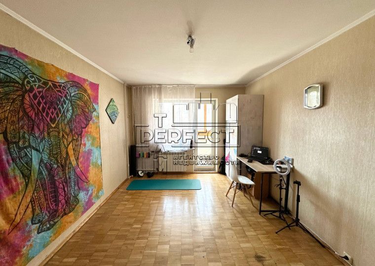 Продаж 3к квартири Княжий Затон 3