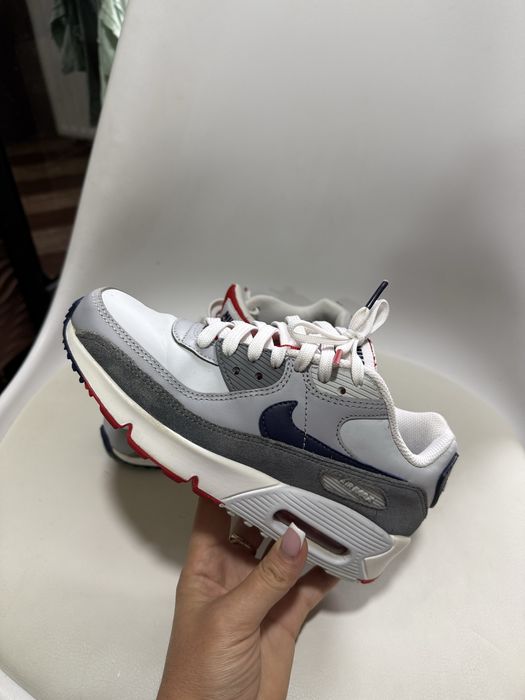 Кросівки Nike 35.5