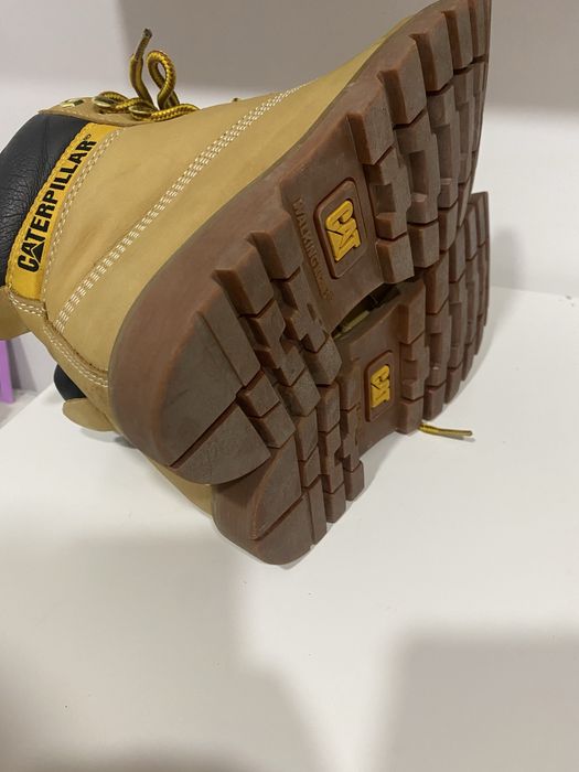 Чоловічі черевики CATERPILLAR оригінал відмінний стан