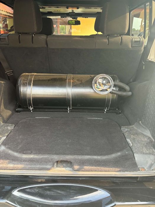 Jeep Wrangler Sahara 3,6 benzyna
