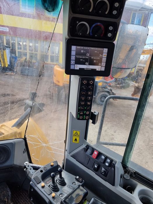 Продам фронтальный погрузчик Caterpillar 980 M