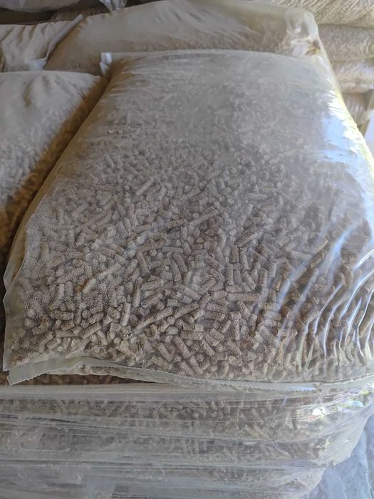 PELLET SOSNOWY A1 EN PLUS – WYSOKA JAKOŚĆ / TRANSPORT GRATIS