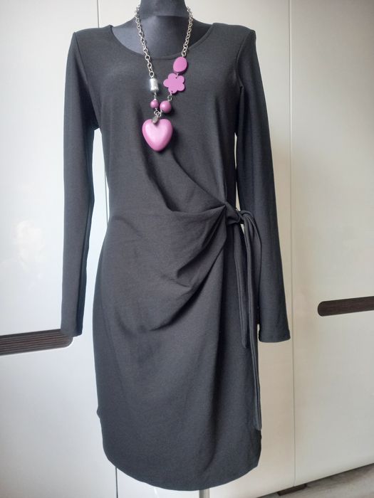 Przepiękna sukienka czarna Tom Tailor roz M lejącą mała czarna