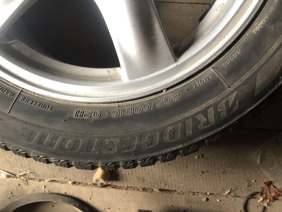 Титани  Honda acord civic  r16 5x114