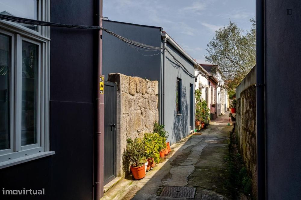 Casa com 1 quartos - localizado em Lordelo do Ouro Porto