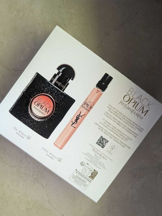 На подарунок набір YSL Black Opium